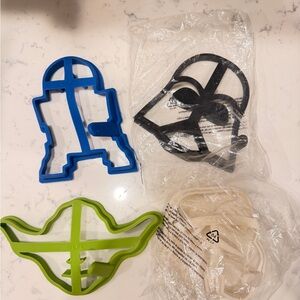 Williams Sonoma STAR WARS Non Stick Pancake Molds Yoda/Darth Vader/Storm
Trooper